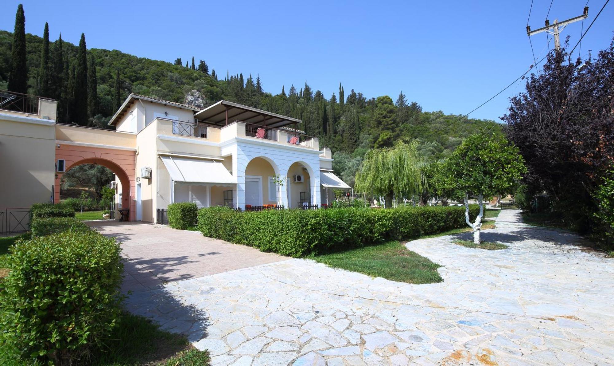 Apartments Avra Kalligoni Екстер'єр фото