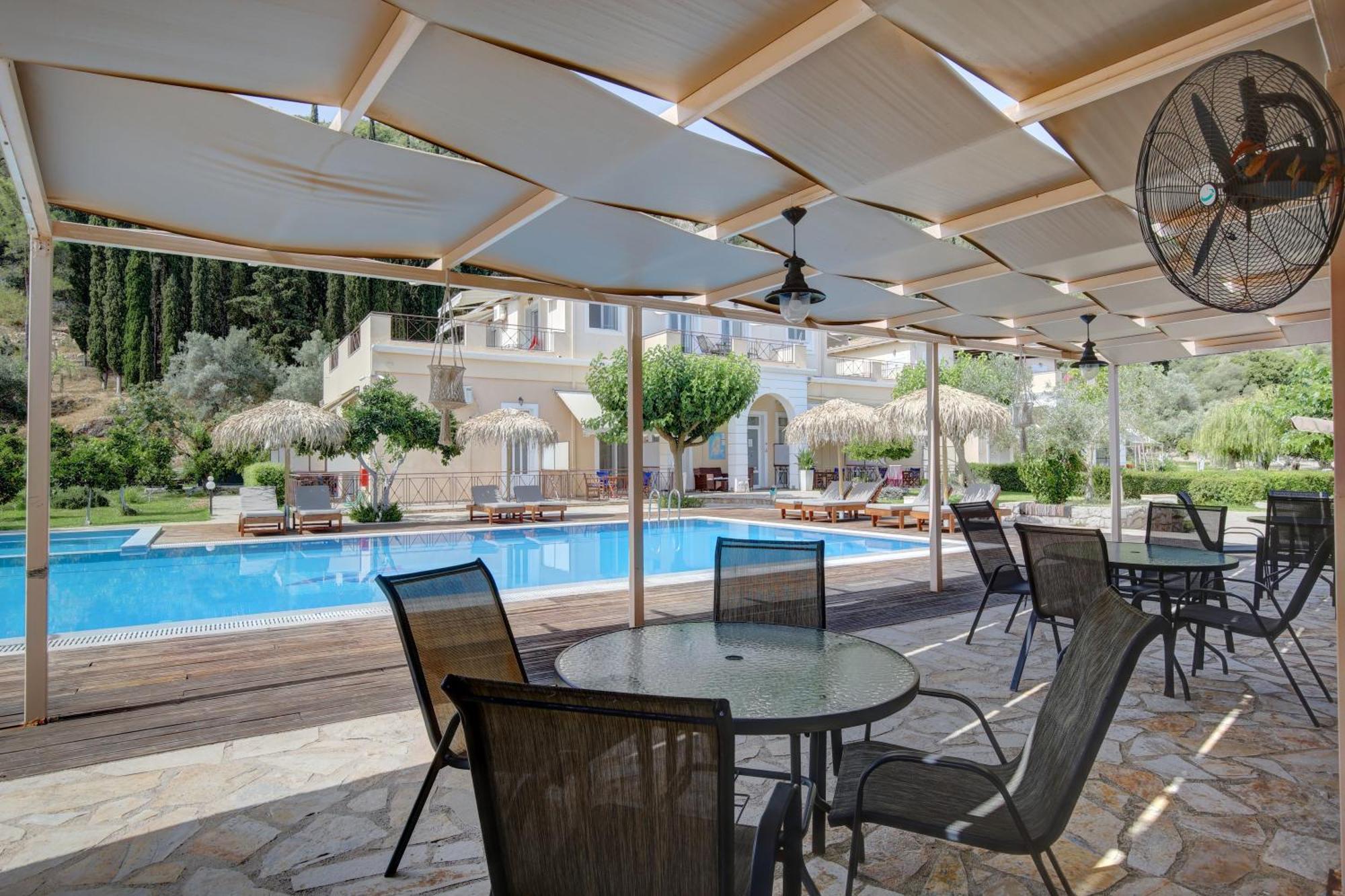 Apartments Avra Kalligoni Екстер'єр фото