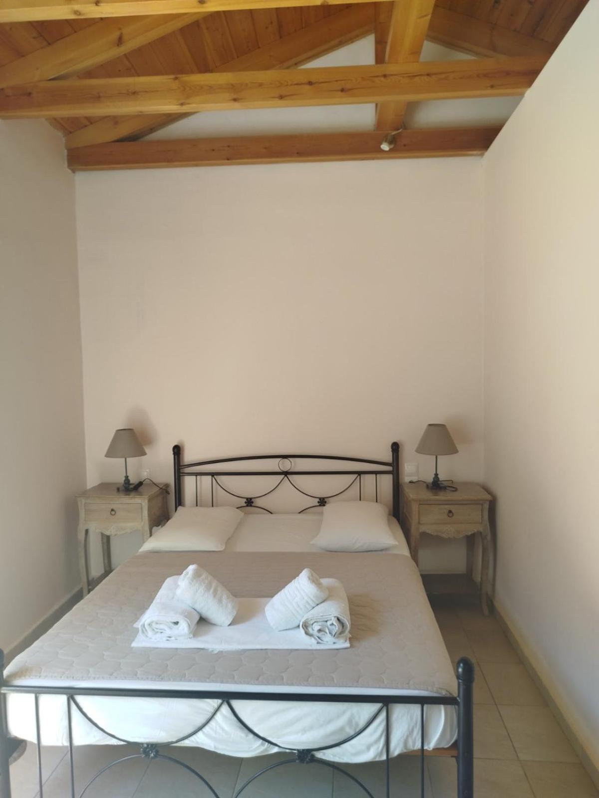 Apartments Avra Kalligoni Екстер'єр фото
