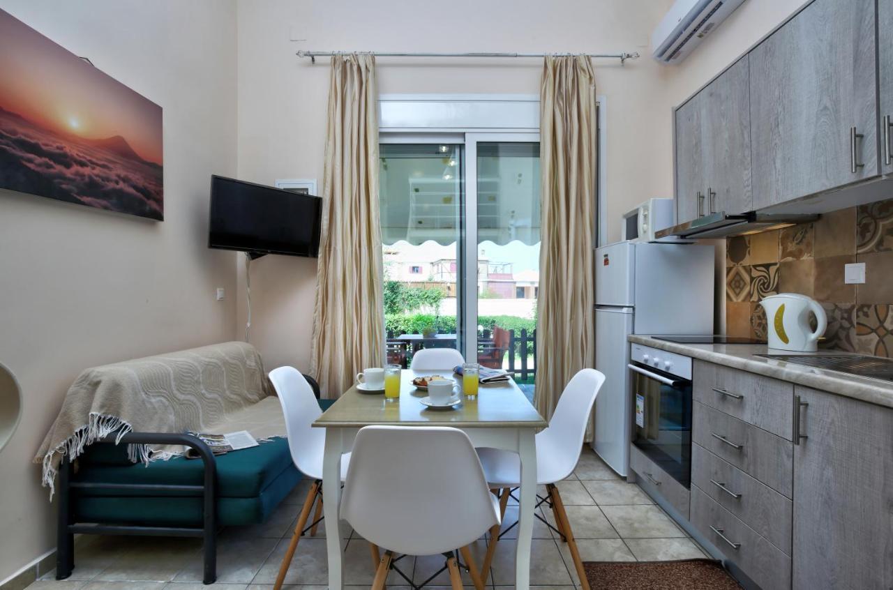 Apartments Avra Kalligoni Екстер'єр фото
